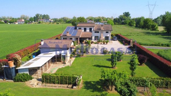 casa indipendente in vendita a Castelguglielmo