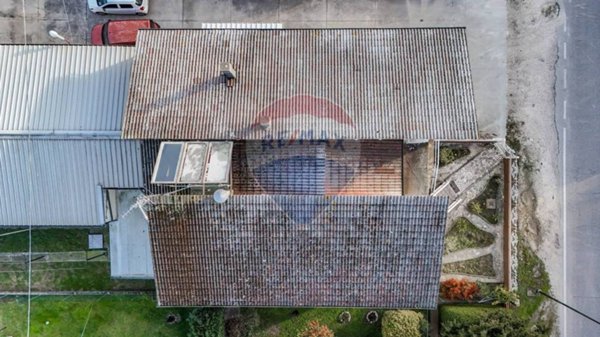 casa indipendente in vendita a Castelmassa