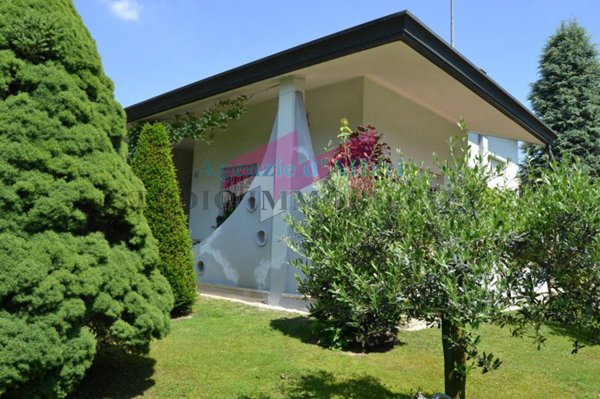 casa indipendente in vendita a Castelmassa