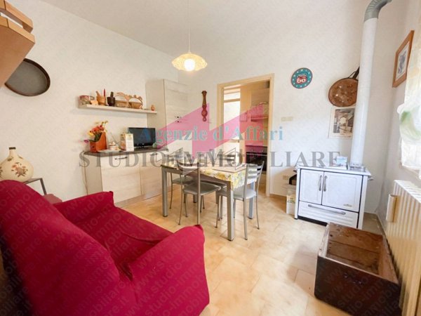 casa indipendente in vendita a Castelmassa
