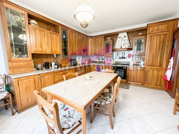 casa indipendente in vendita a Castelmassa