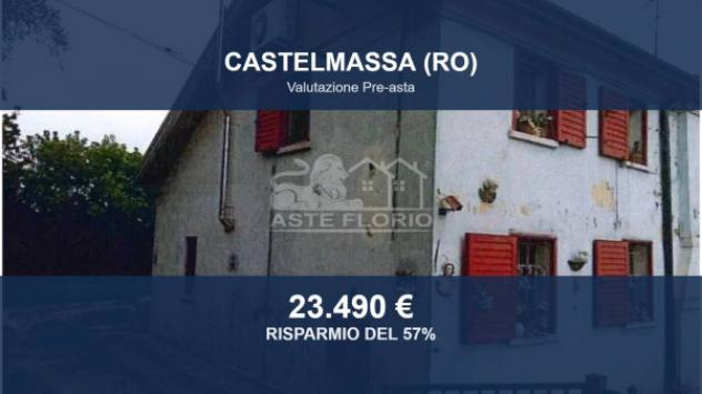 casa indipendente in vendita a Castelmassa
