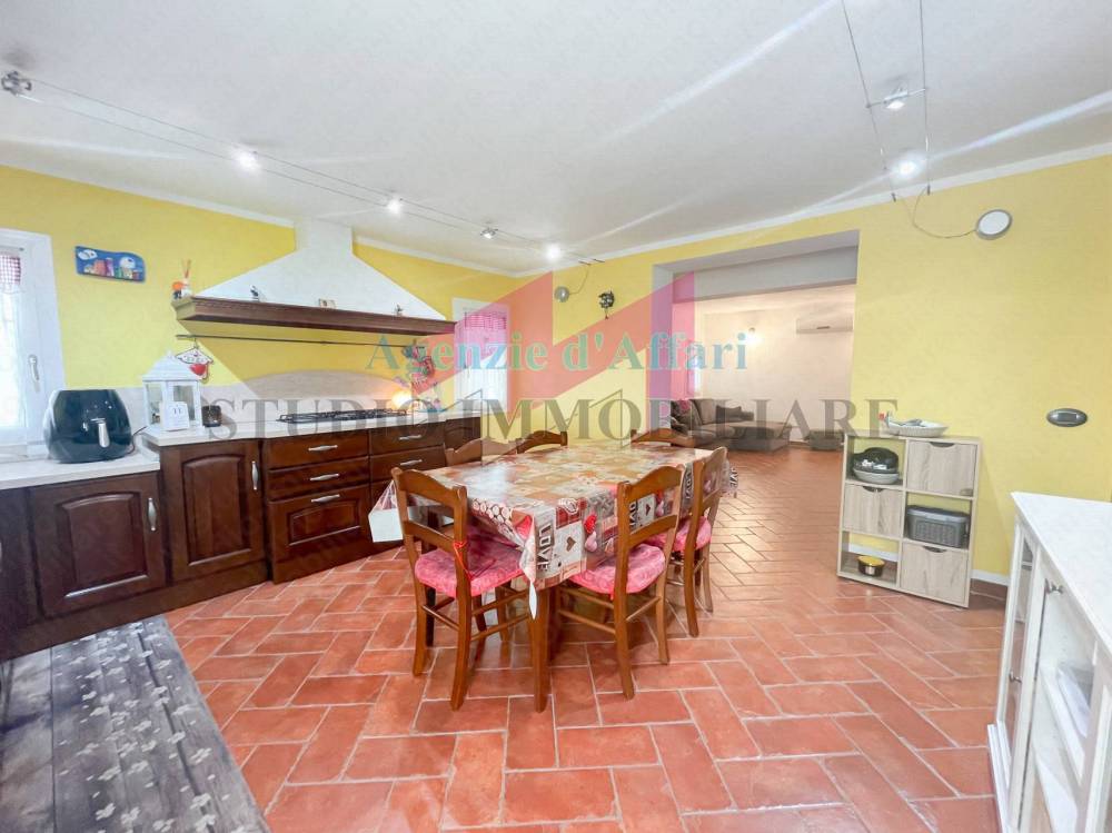 casa indipendente in vendita a Castelnovo Bariano