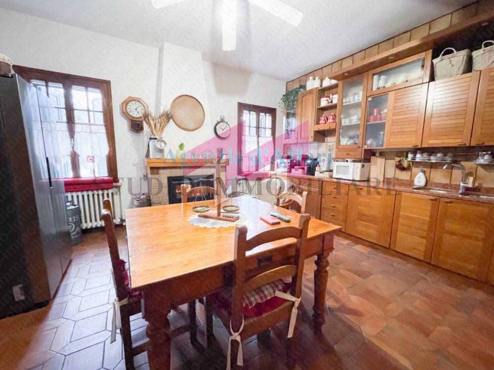 casa indipendente in vendita a Castelnovo Bariano