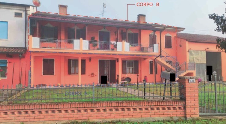 casa semindipendente in vendita a Castelnovo Bariano