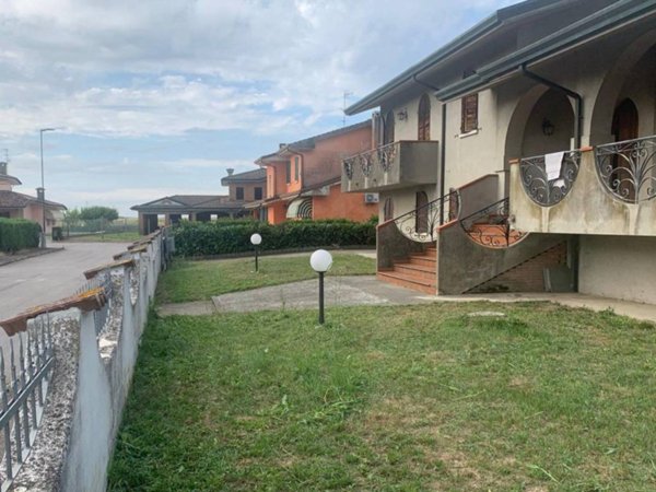 casa indipendente in vendita a Castelnovo Bariano in zona San Pietro Polesine