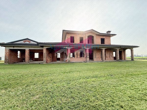 casa indipendente in vendita a Castelnovo Bariano in zona San Pietro Polesine