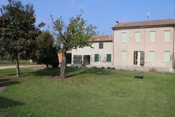 casa indipendente in vendita a Castelnovo Bariano in zona San Pietro Polesine