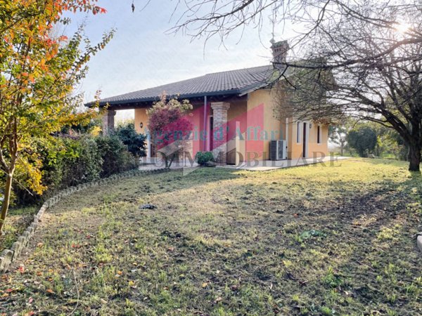 casa indipendente in vendita a Ceneselli