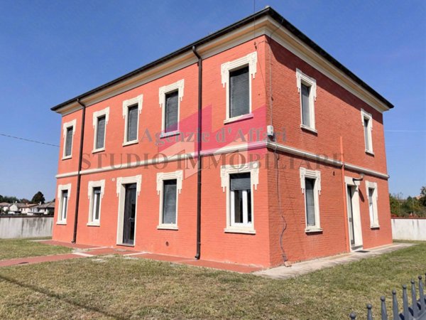 casa indipendente in vendita a Ceneselli