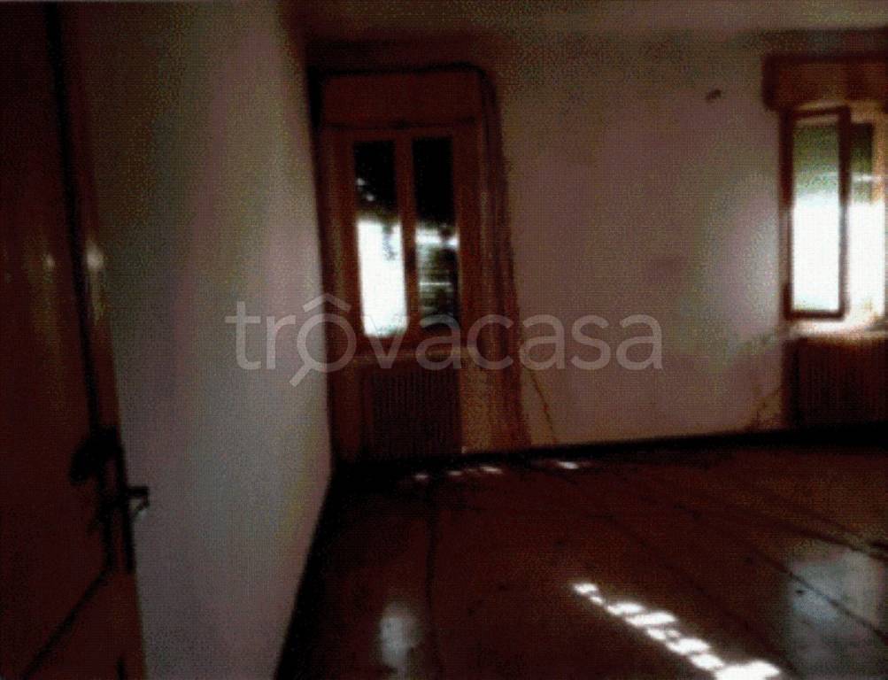locale di sgombero in vendita a Ceneselli