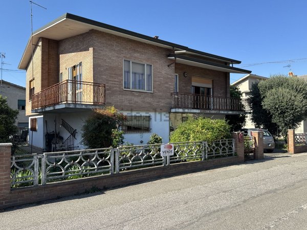 casa indipendente in vendita a Ceneselli