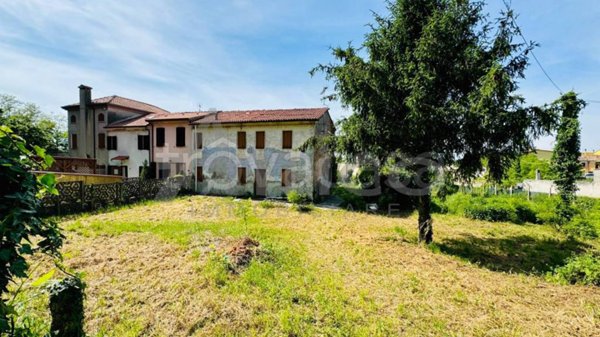 casa indipendente in vendita a Ceregnano