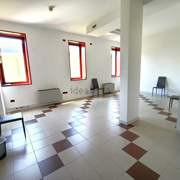 ufficio in vendita a Ceregnano