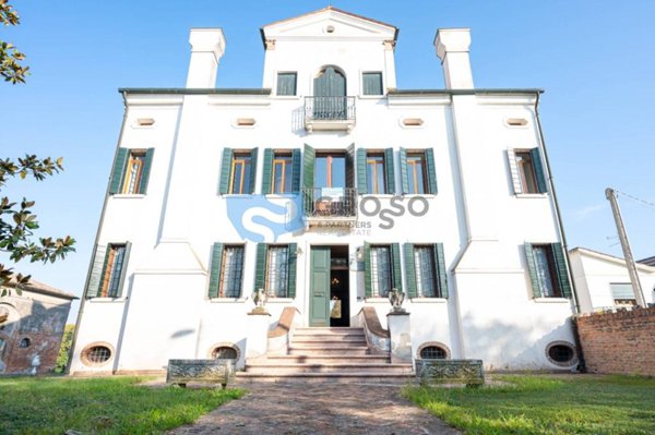 casa indipendente in vendita a Ceregnano