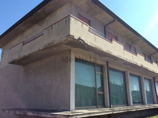 ufficio in vendita a Ceregnano
