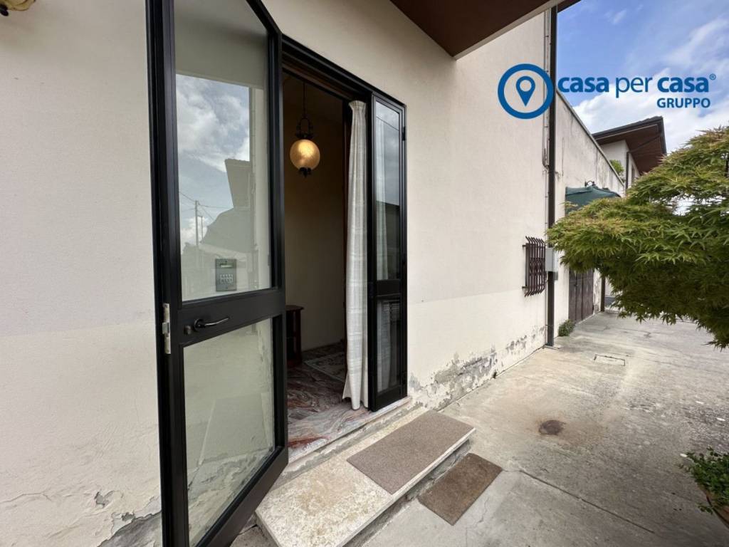 casa indipendente in vendita a Ceregnano