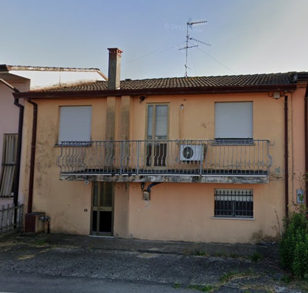 casa indipendente in vendita a Ceregnano