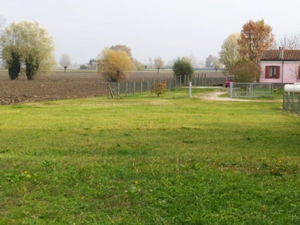 terreno edificabile in vendita a Ceregnano