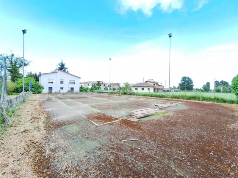 casa indipendente in vendita a Ceregnano