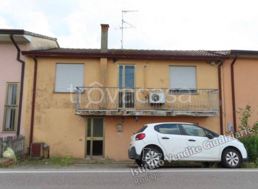 casa indipendente in vendita a Ceregnano