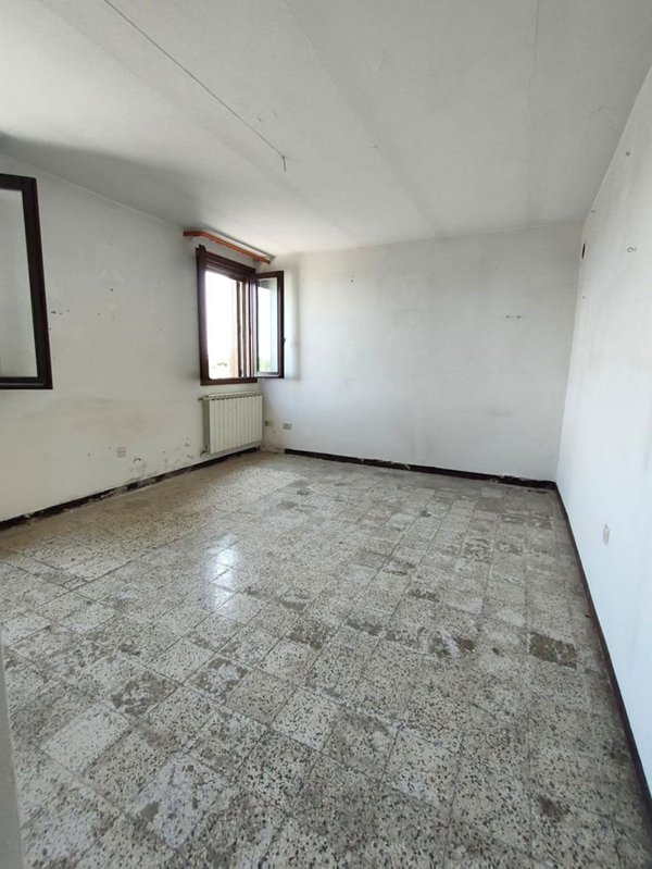 casa indipendente in vendita a Ceregnano