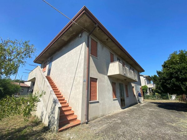 casa indipendente in vendita a Ceregnano