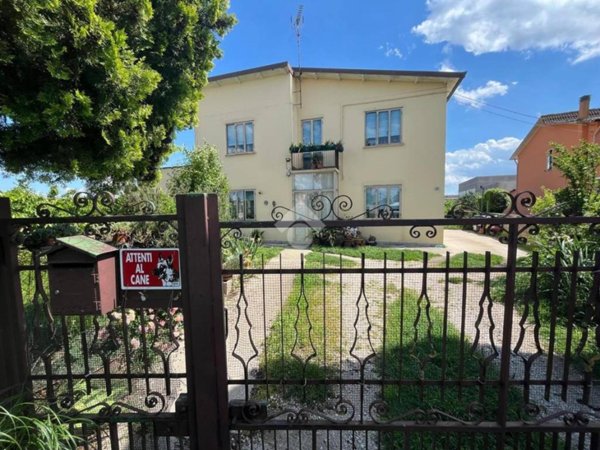 casa indipendente in vendita a Ceregnano