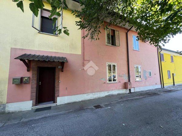 casa indipendente in vendita a Ceregnano