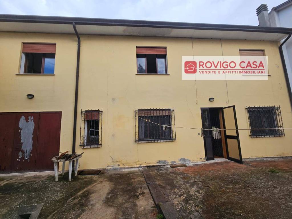 casa indipendente in vendita a Ceregnano