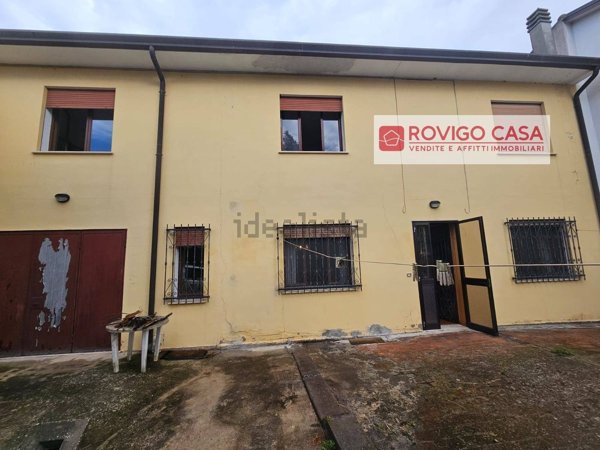 casa indipendente in vendita a Ceregnano