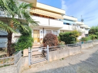 casa indipendente in vendita a Ceregnano