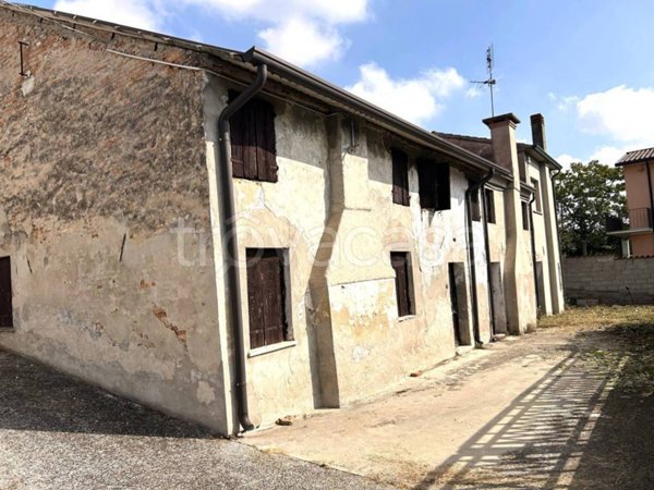 casa indipendente in vendita a Ceregnano
