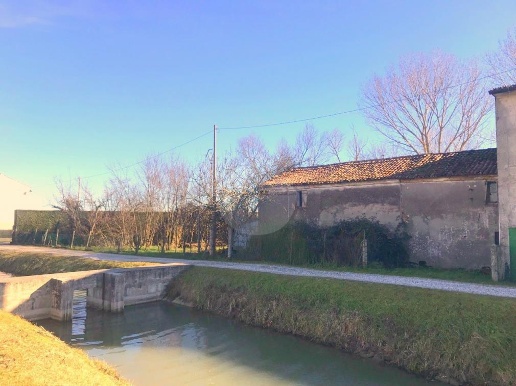 quadrivano in vendita a Ceregnano