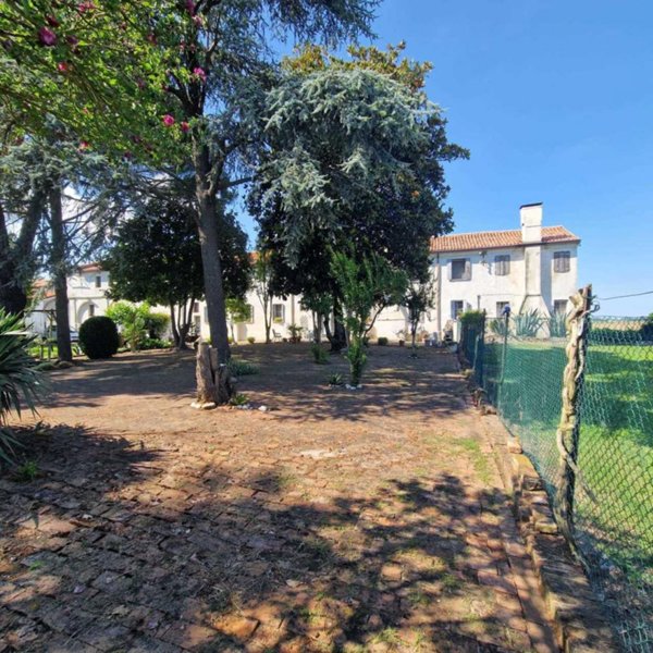 casa indipendente in vendita a Ceregnano