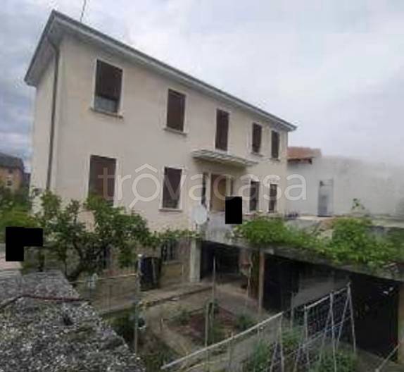 casa indipendente in vendita a Ceregnano