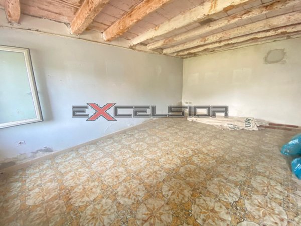 casa indipendente in vendita a Ceregnano