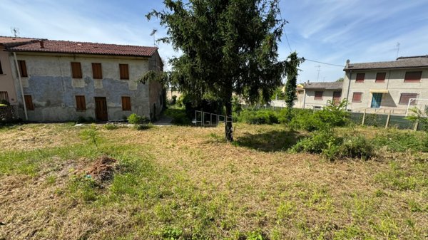 casa indipendente in vendita a Ceregnano