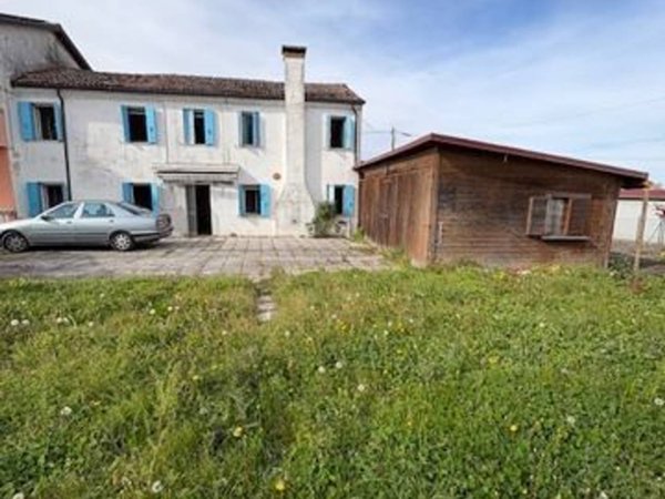 casa indipendente in vendita a Ceregnano