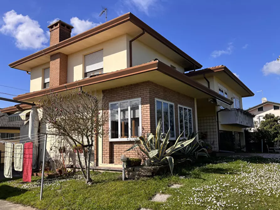 villa in vendita a Ceregnano