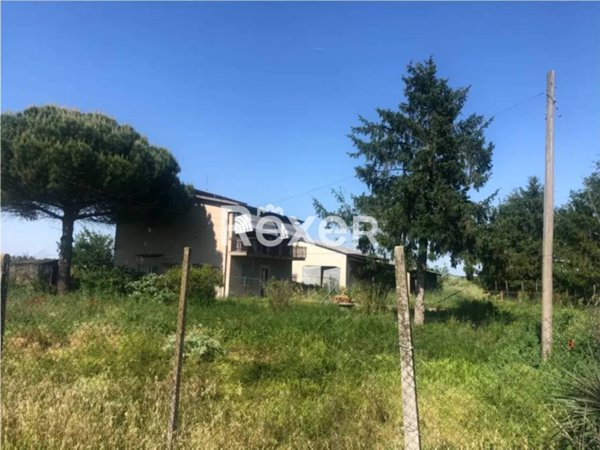casa indipendente in vendita a Ceregnano