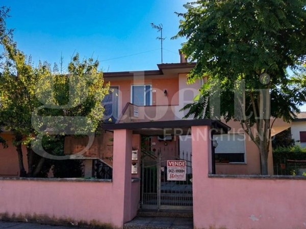 appartamento in vendita a Ceregnano