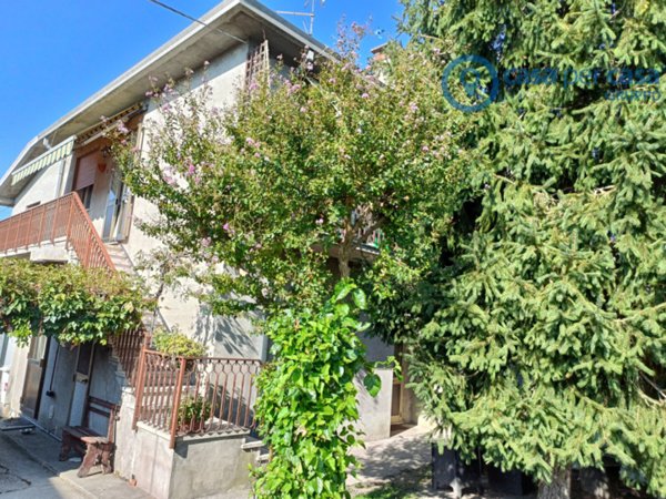 casa semindipendente in vendita a Ceregnano