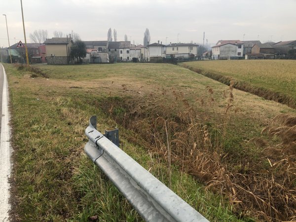terreno edificabile in vendita a Corbola