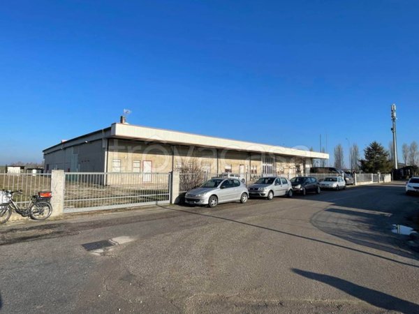 locale commerciale in vendita a Corbola