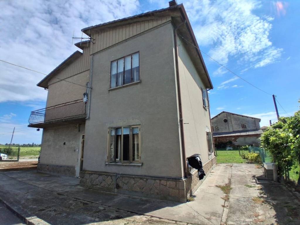 casa indipendente in vendita a Corbola