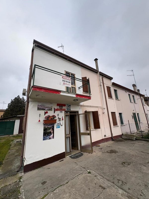 casa indipendente in vendita a Corbola