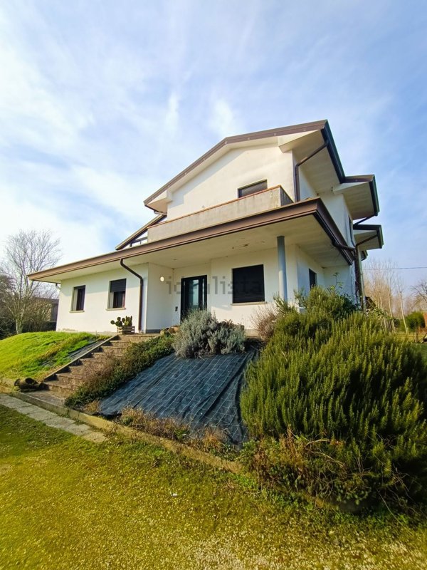 casa indipendente in vendita a Corbola