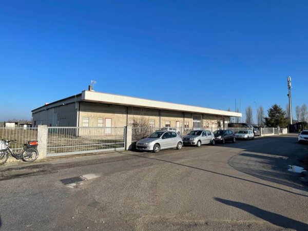 locale commerciale in vendita a Corbola