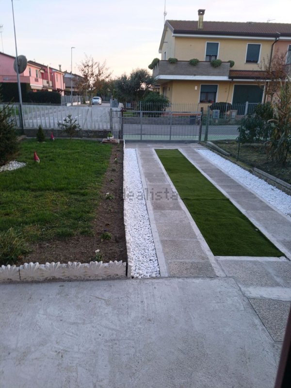 pentavano in vendita a Corbola